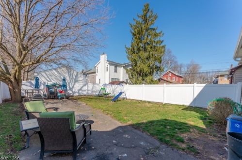 220 Locust St, Roselle Park NJ  07204-2226 exterior