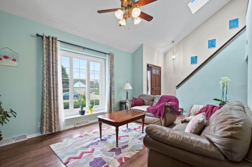 7016 64th Ave, Kenosha, WI 53142-1445