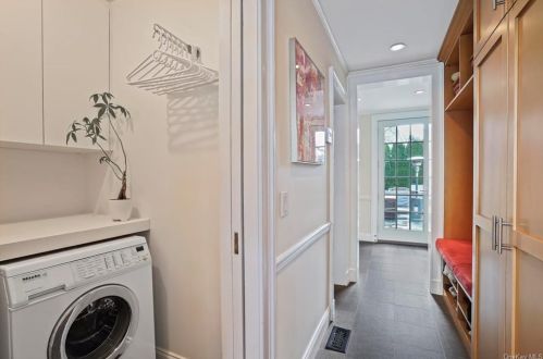 129 Loring Ave, New Rochelle NY  10803-2013 exterior