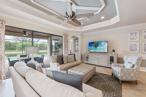 2878 Aviamar Cir, Naples FL  34114 exterior