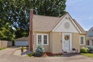 131 Henderson Rd, Columbus, OH 43214-2716