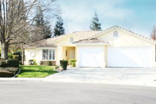 301 Windsor Park Dr, Bakersfield, CA 93311-4916