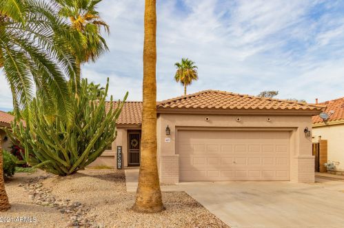 6672 Ivanhoe St, Chandler, AZ 85226-1606