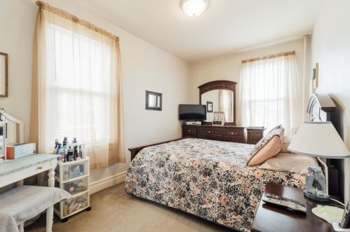 76 45 St, Bayonne NJ  07002-2014 exterior