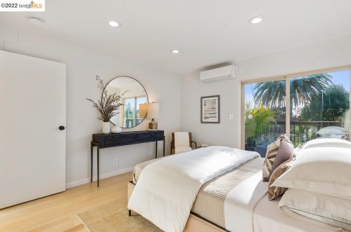 780 Glendome Cir, Oakland CA 94602-1413 exterior