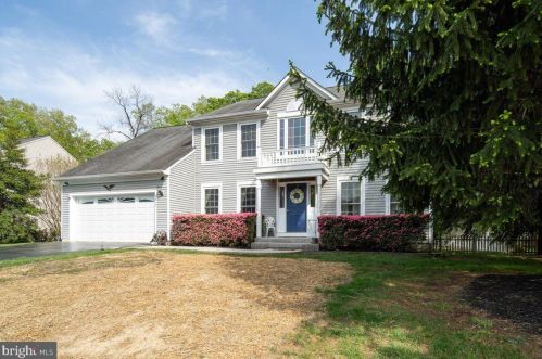9817 Danford St, Fredericksburg, VA 22407-8369