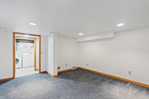 4211 97, Milwaukee WI 53228-2111 exterior