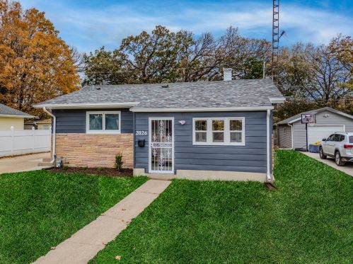 2026 84th St, Kenosha WI  53143-1619 exterior