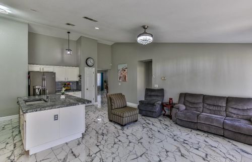 8489 Mcgray Way, Elk Grove CA  95624-4121 exterior