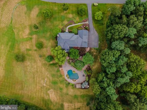 644 Southridge Dr, Navy Sup Dpt PA  17055-6025 exterior