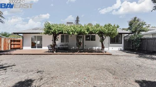 1137 Hibiscus Way, Livermore CA  94551-1311 exterior
