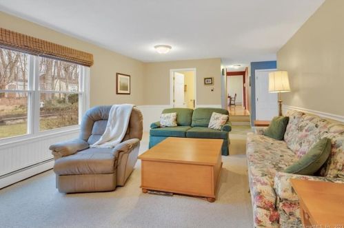 26 Ridge Rd, Southington CT  06489-2437 exterior