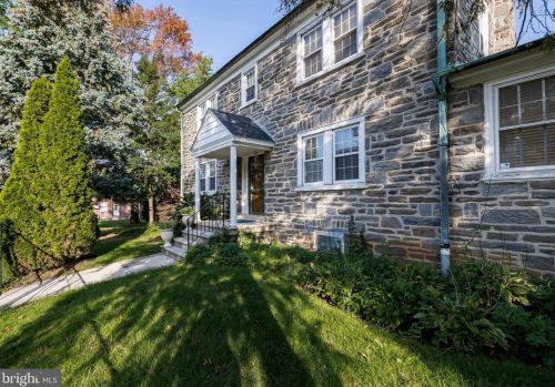 711 Marshall St, Norristown PA 19401-4113 exterior