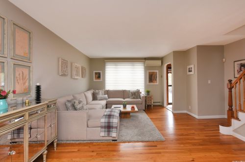 20-68 47th St, Long Island City, NY 11105-1202