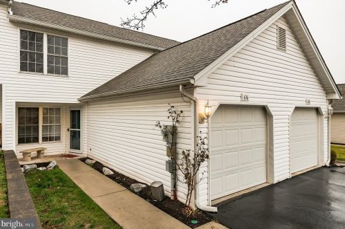 636 Mallard Dr, Etters, PA 17319-8837