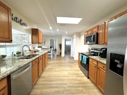 2062 Floresta Dr, Fort Pierce FL  34984-4706 exterior