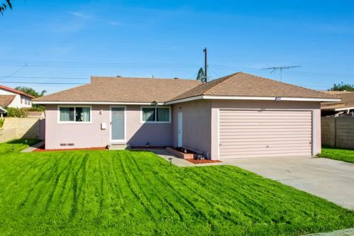 1449 Baker Ave, Fullerton, CA 92833-4620