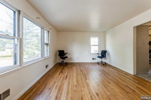53 Hudson Ave, Englewood NJ  07631-1816 exterior