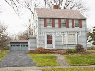 1394 Winston Rd, Cleveland OH  44121-2516 exterior