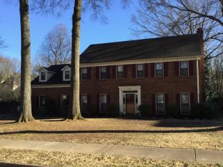 8457 Wood Briar Dr, Memphis, TN 38138-7675