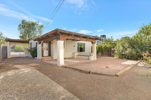 2515 10 St, Phoenix AZ 85020-5821 exterior