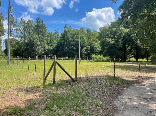 7250 Leonard Barnes Rd, Holt, FL 32564-8942