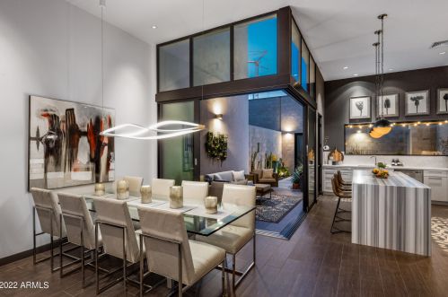 6903 1st Ave, Scottsdale, AZ 85251-4301
