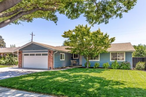 1218 Lynhurst Way, San Jose, CA 95118-1841