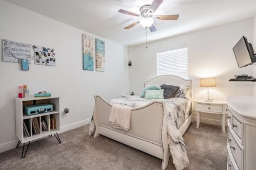 1606 Feather Grass Loop, Lutz FL  33558-2804 exterior