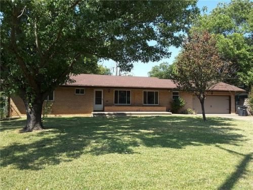 707 Anglin St, Cleburne, TX 76031-3905