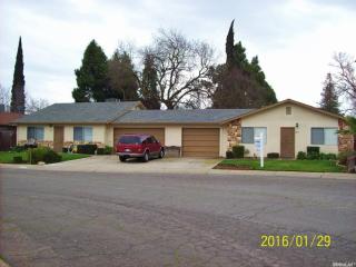 240 Eric Cir, Galt, CA 95632-2143
