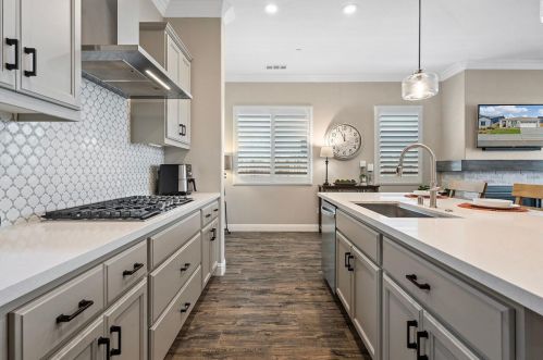 1219 Sephos St, Manteca CA  95337 exterior