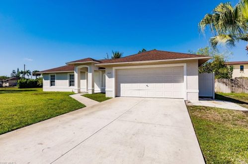 2023 51st Ter, Naples, FL 34116-6235