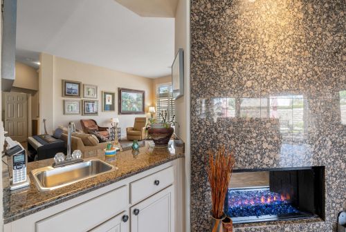 21 Florentina Dr, Rancho Mirage CA  92270-4804 exterior