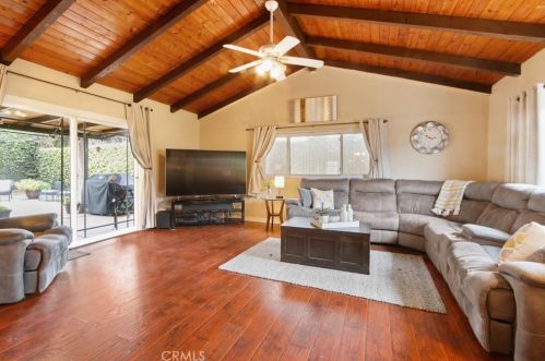 12101 Wutzke St, Garden Grove CA  92845-1841 exterior