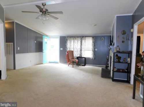 35395 Dannys Dr, Laurel DE  19956-3311 exterior