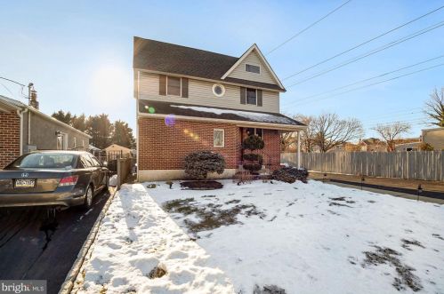 1120 Folsom Ave, Prospect Park, PA 19076-2122