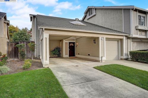 1547 Trimingham Dr, Pleasanton CA  94566-8407 exterior