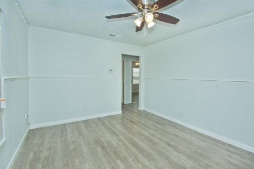 2820 Encino Dr, Dallas TX  75228-2312 exterior