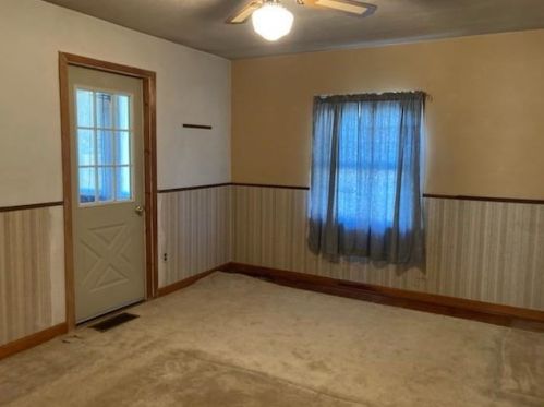 756 Blackhawk Rd, Beaver Falls PA 15010-1513 exterior