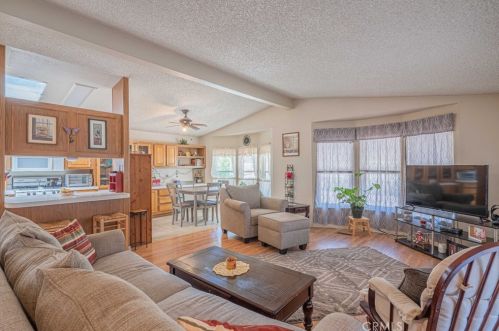 32389 Valley View Ave, Lake Elsinore CA  92530-0518 exterior