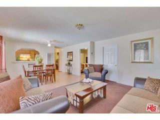 1352 Roland Curtis Pl, Los Angeles CA  90062-1227 exterior