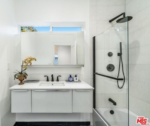 4552 Ethel Ave, North Hollywood CA  91605-4703 exterior