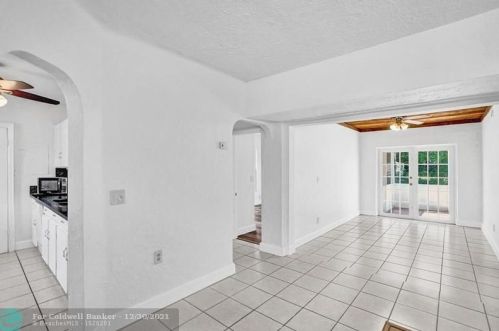 1605 58 Ave, Hollywood FL 33021-3831 exterior