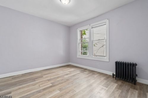 227 Hollywood Ave, East Orange NJ  07018-3941 exterior