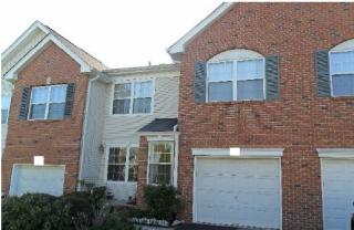 71 Pennsbury Way, East Brunswick NJ  08816-5282 exterior
