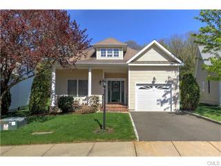 39 Jasmine Cir, Milford CT  06461-1787 exterior