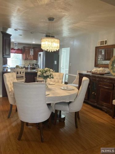 306 42nd St, Paterson, NJ 07504-1106