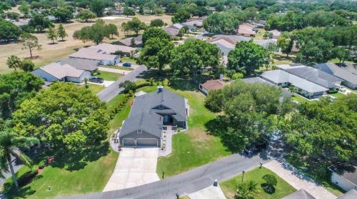 715 Canberra Rd, Winter Haven, FL 33884-1210