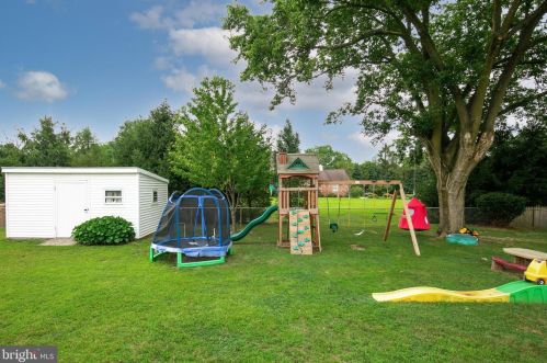 136 Franklin St, Auburn NJ  08085-1236 exterior